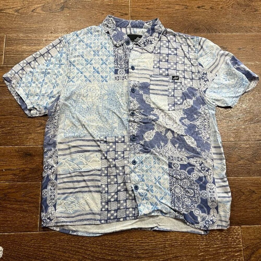 Lost Shirt Mens Small Blue Patchwork Hawaiian Button Up Short Sleeve Resort